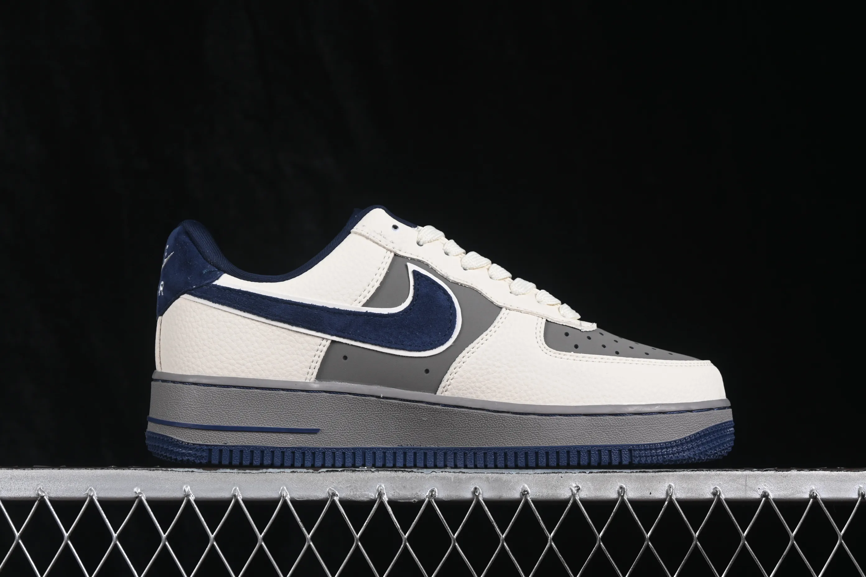 All categories Nk Air Force 1 Air Force series Nk Air Force 1 Low Air Force low-top Nike Air Force 1'07 Low joint model Air Force 1 low-top casual sneakers LD1999-033
